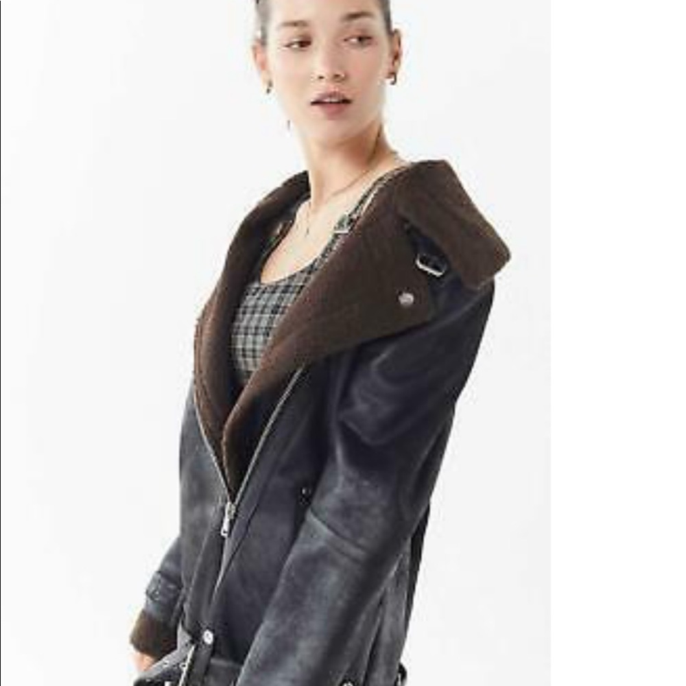 Fleece trimmed bomber jacket